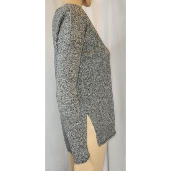 Aritzia | Babaton | Gray long sleeve | Small - Picture 6 of 10